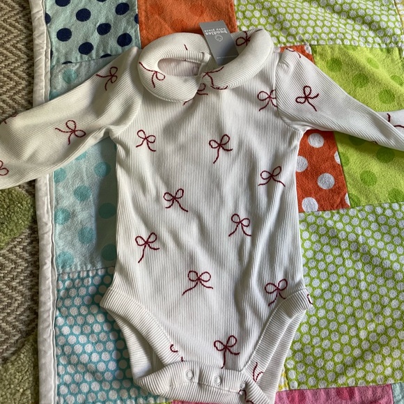 The Children's Place Christmas White and Red Kids Matching Set 6-9 month - Picture 4 of 4